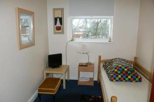 East Midlands Guesthouse Derby Bagian luar foto