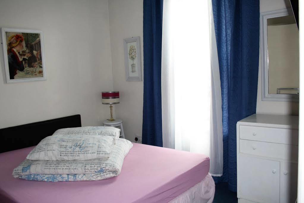 East Midlands Guesthouse Derby Bagian luar foto